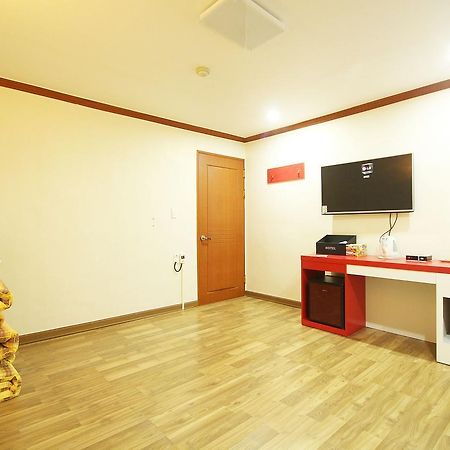 Picasso Motel Haeundae Pusan Zewnętrze zdjęcie