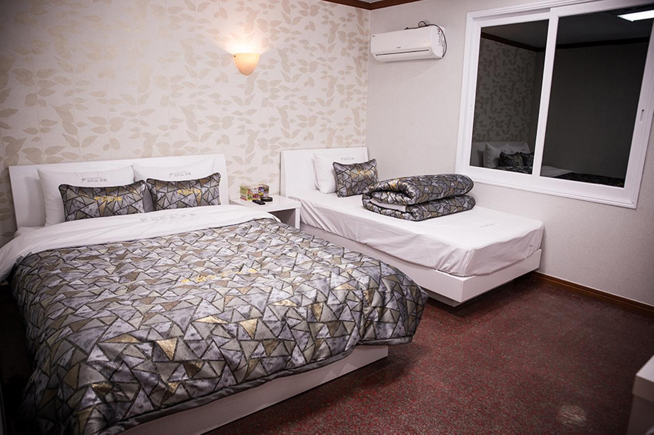 Picasso Motel Haeundae Pusan Zewnętrze zdjęcie