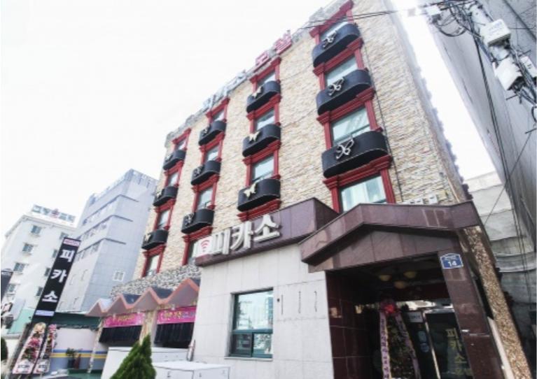 Picasso Motel Haeundae Pusan Zewnętrze zdjęcie
