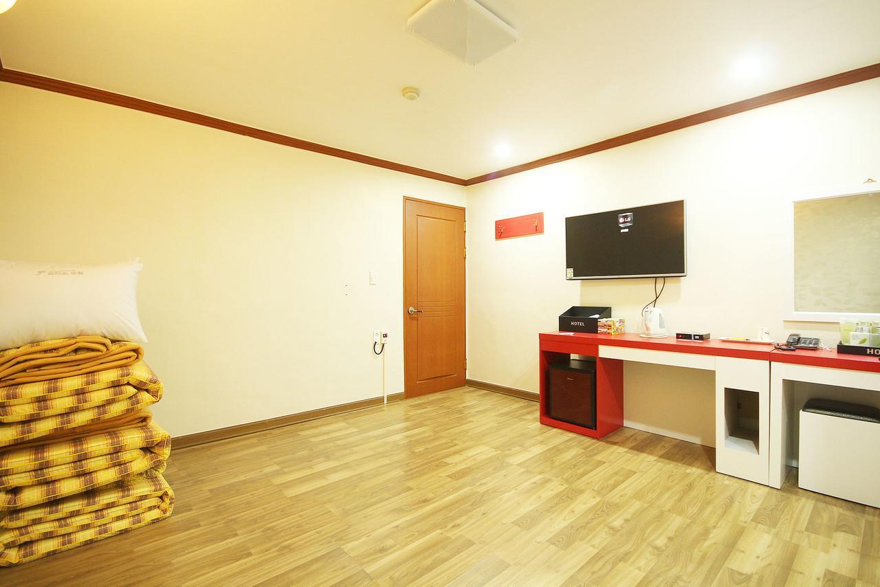 Picasso Motel Haeundae Pusan Zewnętrze zdjęcie